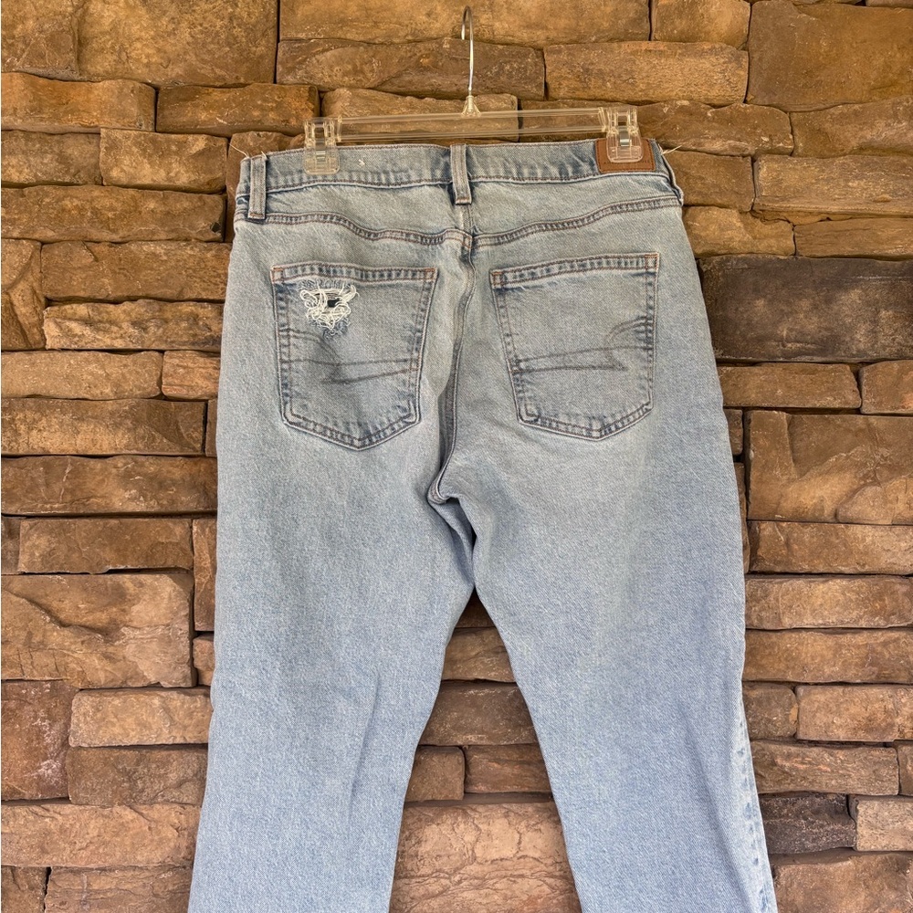 American Eagle Outfitters Blue Boyfriend‎ Jeans Relaxed Distressed - Picture 3 of 7